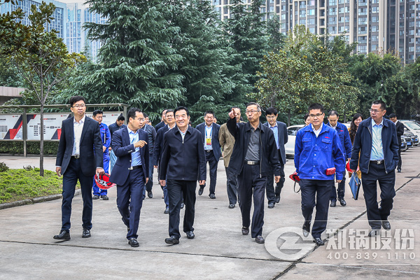 郑州市人大常委会主任白红战带队视察尊龙集团股份